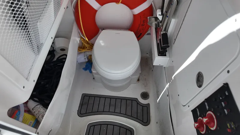 Slide: The Image of Sea Hunt Ultra 265 SE 2023 - 27