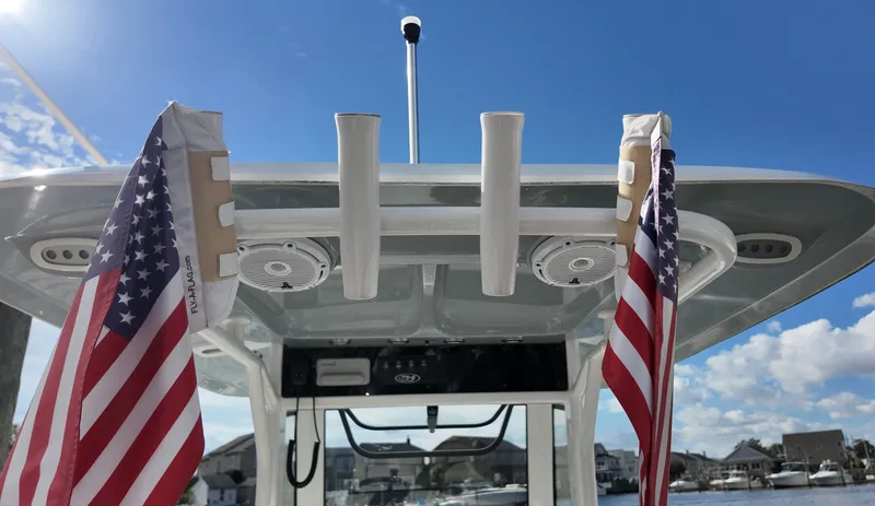 Slide: The Image of Sea Hunt Ultra 265 SE 2023 - 28