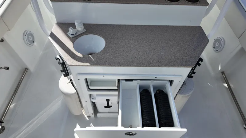 Slide: The Image of Sea Hunt Ultra 265 SE 2023 - 9