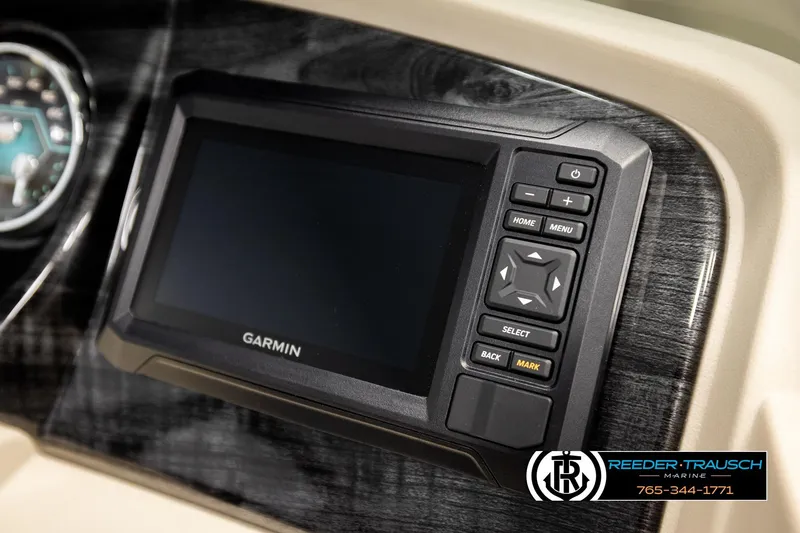 Slide: The Image of Garmin navigation system in 2026 Avalon LSZ QLS boat dashboard, Reeder Trausch Marine branding. - 39