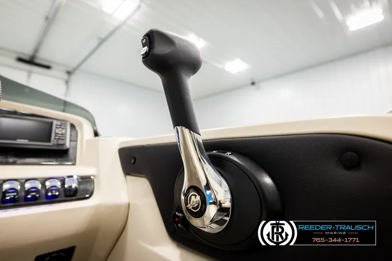 Slide: The Image of 2026 Avalon LSZ QLS boat throttle control in a modern cockpit setting. - 41