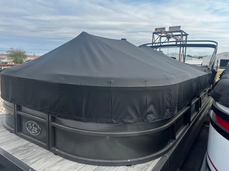 The Image of Montego Bay C8520-2H-DELUXE 2025 - 1