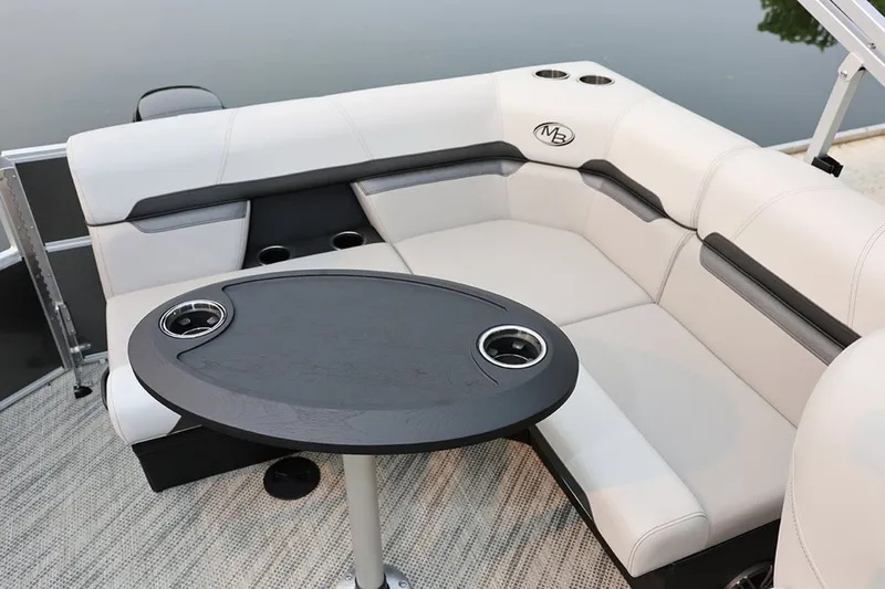 Slide: The Image of Montego Bay C8520-2H-DELUXE 2025 - 21