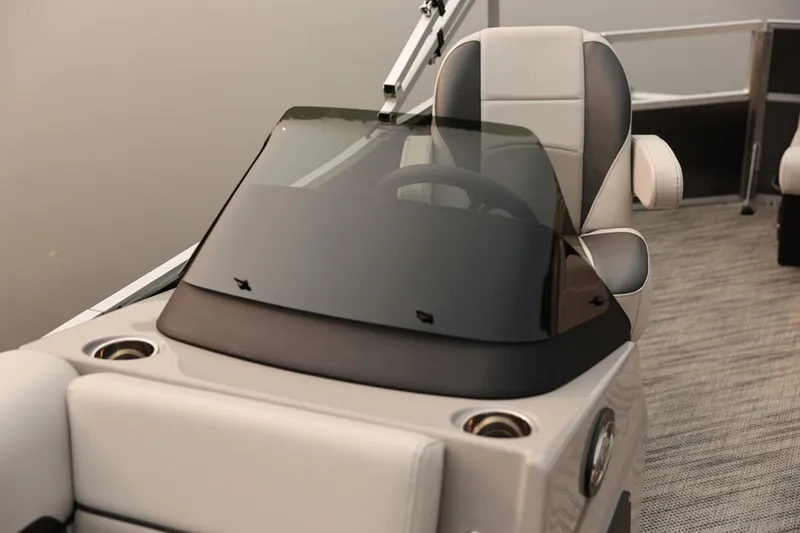 Slide: The Image of Montego Bay C8520-2H-DELUXE 2025 - 23