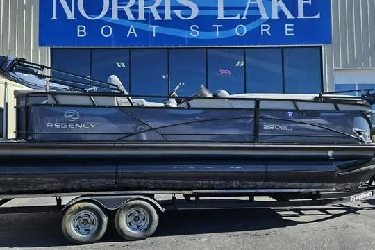The Image of 2018 Regency 220 DL3 pontoon boat at Norris Lake Boat Store. - 1