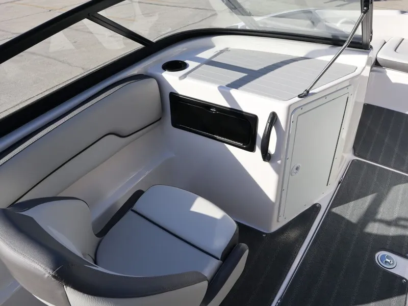 Slide: The Image of Yamaha SX190 2026 - 10