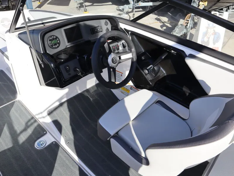 Slide: The Image of Yamaha SX190 2026 - 11