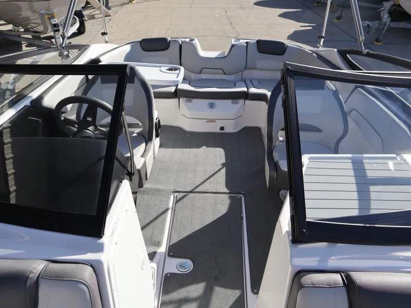 Slide: The Image of Yamaha SX190 2026 - 13