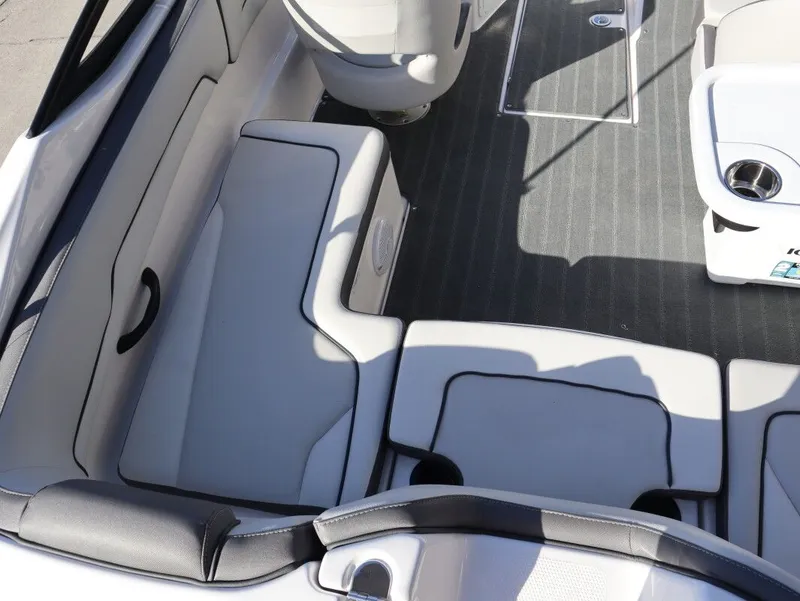 Slide: The Image of Yamaha SX190 2026 - 7