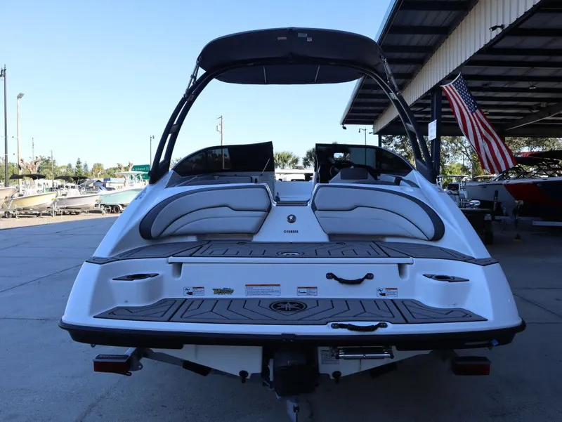 Slide: The Image of Yamaha AR195 2019 - 3