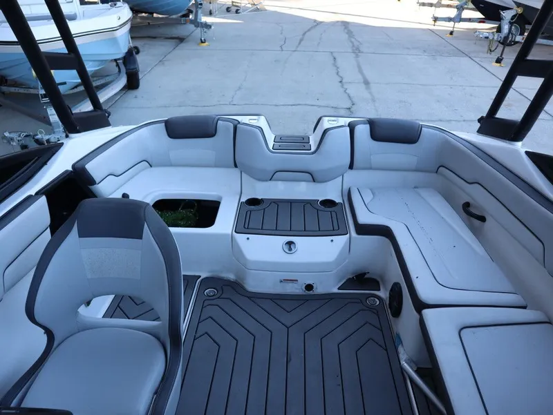 Slide: The Image of Yamaha AR195 2019 - 9