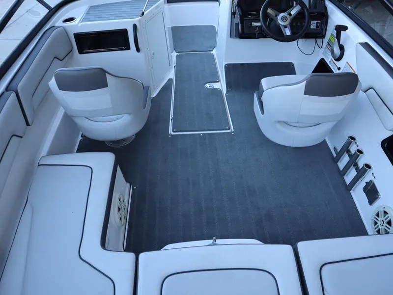 Slide: The Image of Yamaha SX190 2020 - 6