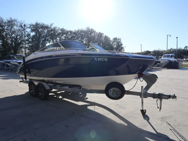 Slide: The Image of Yamaha 242 LTD 2016 - 4