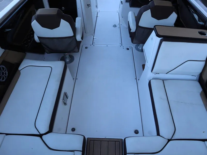 Slide: The Image of Yamaha 252SD 2023 - 5