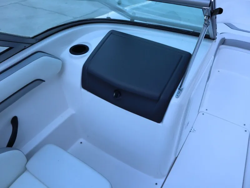 Slide: The Image of Yamaha SX190 2017 - 10