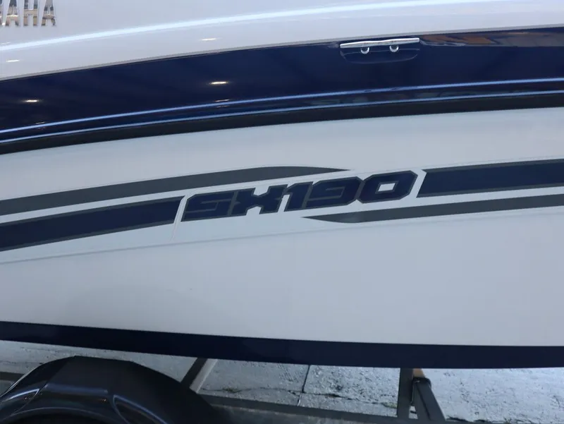 Slide: The Image of Yamaha SX190 2017 - 8