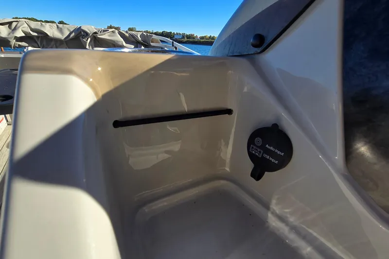 Slide: The Image of 2023 G3 Select 22RC boat interior with audio and USB input panel. - 32