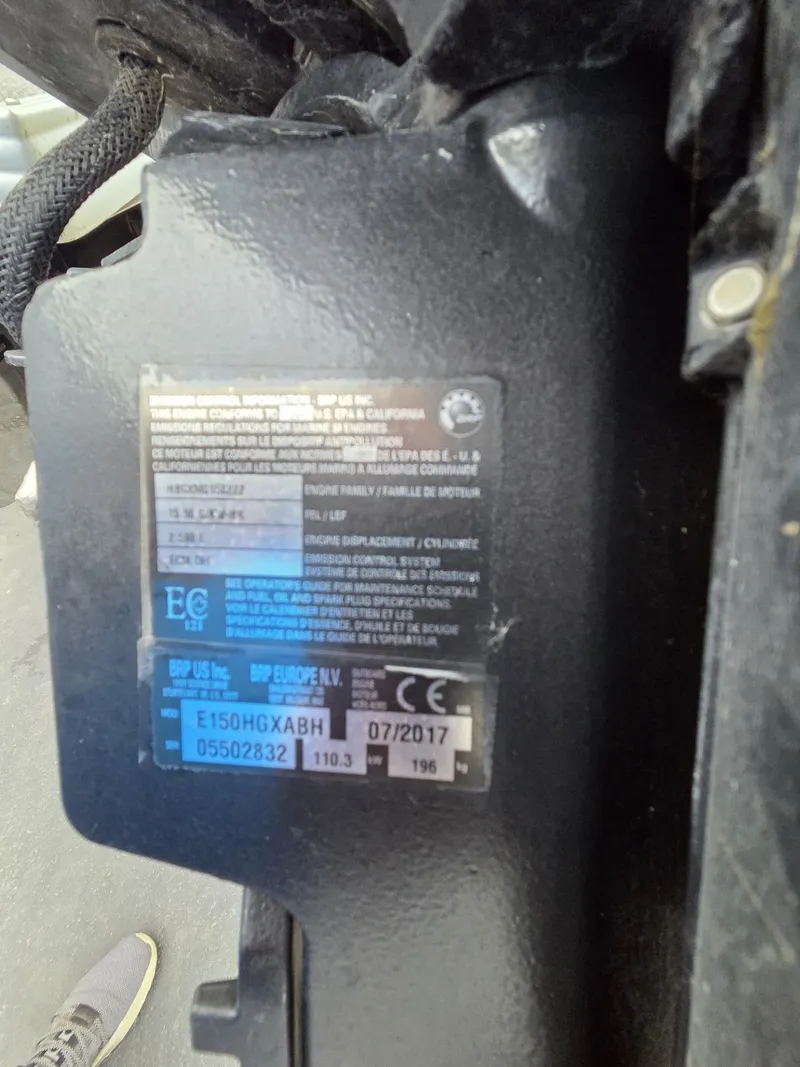 Slide: The Image of Crest II 230 SLC 2018 - 38