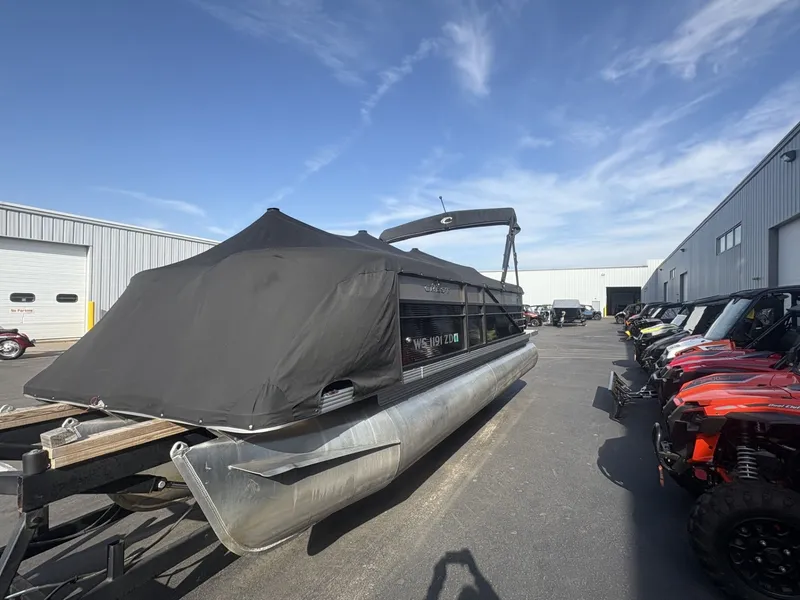 Slide: The Image of Crest II 230 SLC 2018 - 7