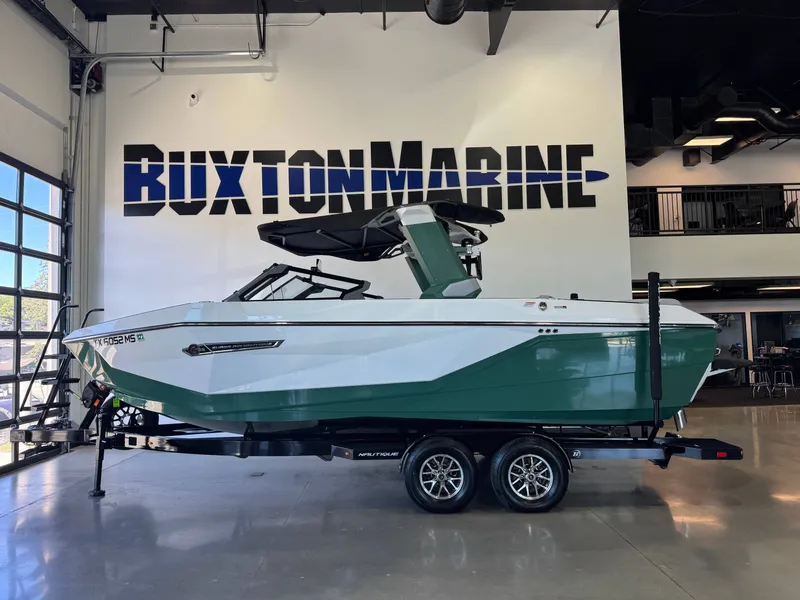 Slide: The Image of Nautique Super Air Nautique G23 2025 - 4