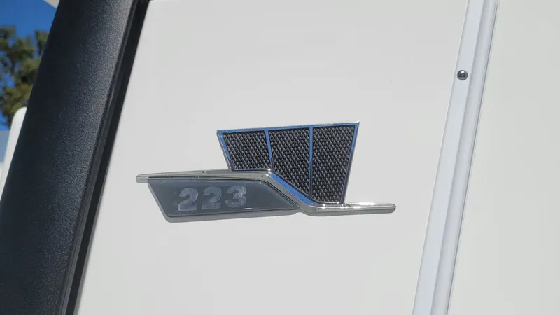 Slide: The Image of Wellcraft 223 Fisherman 2026 - 9