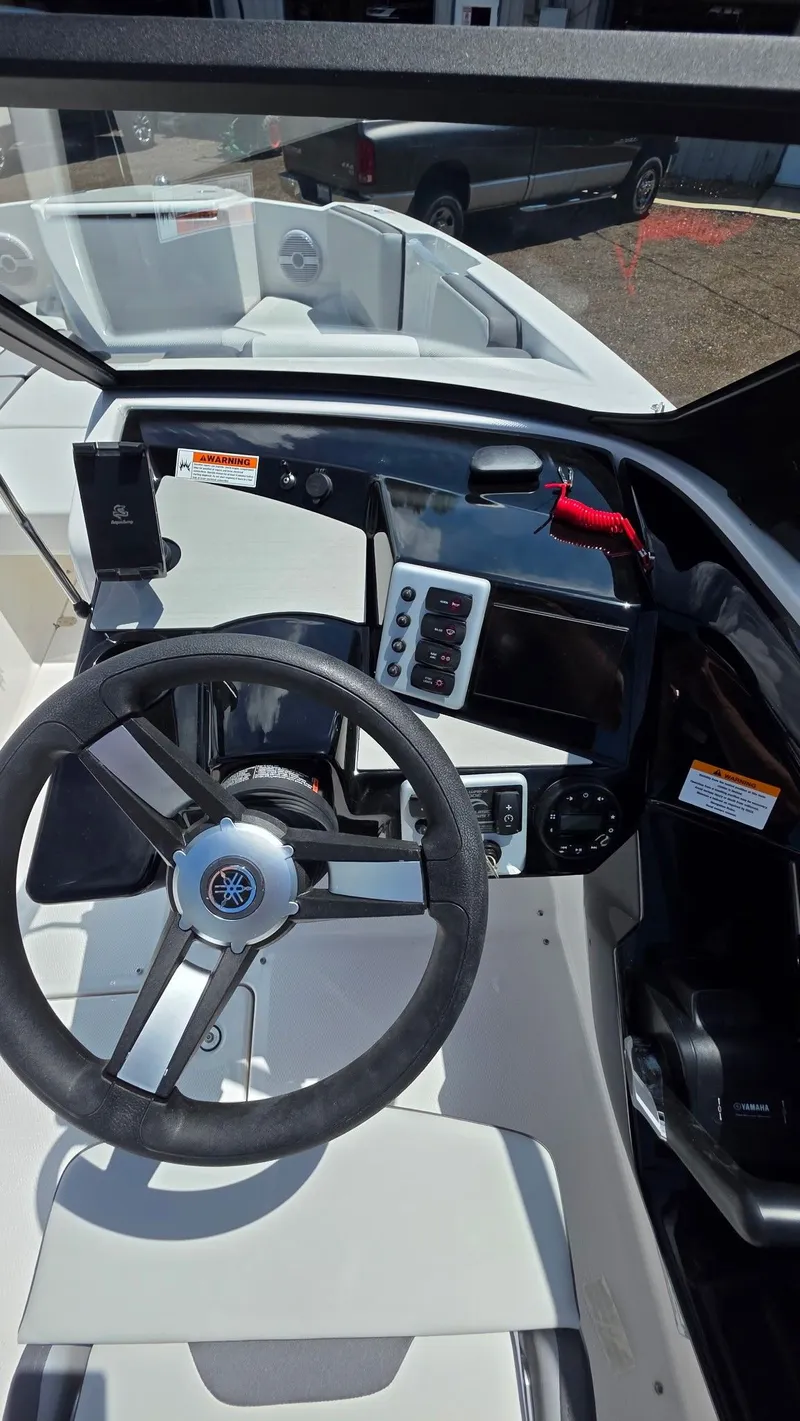 Slide: The Image of Yamaha SX220 2026 - 15