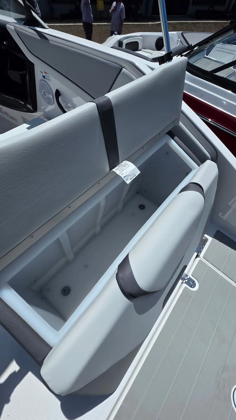 Slide: The Image of Yamaha SX220 2026 - 17