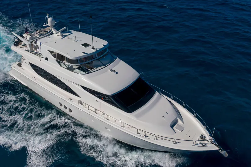 Slide: The Image of Hatteras 80 Gallopin- Profile - 69