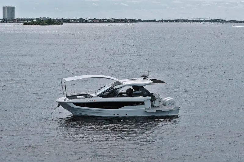 Slide: The Image of 2023 Galeon 400 XL yacht cruising on open water. - 41