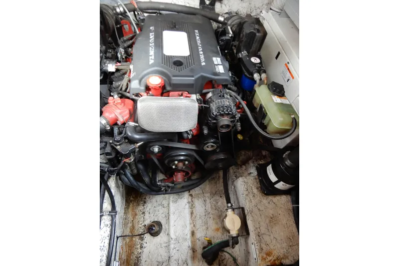 Slide: The Image of Engine compartment of a 2005 Rinker 360 Express Cruiser with Volvo Penta engine. - 28