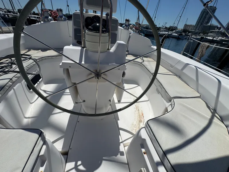 Slide: The Image of Hunter 410 2003 - 13