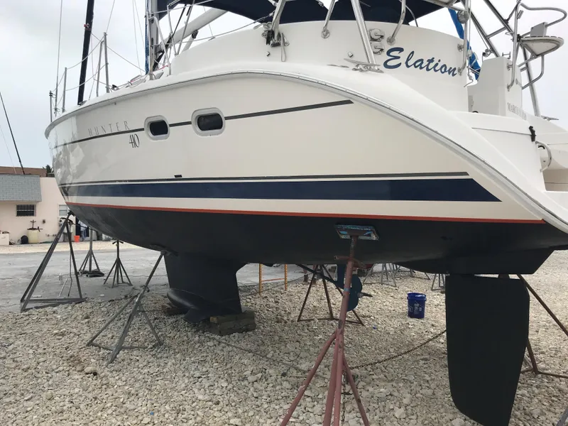 Slide: The Image of Hunter 410 2003 - 19