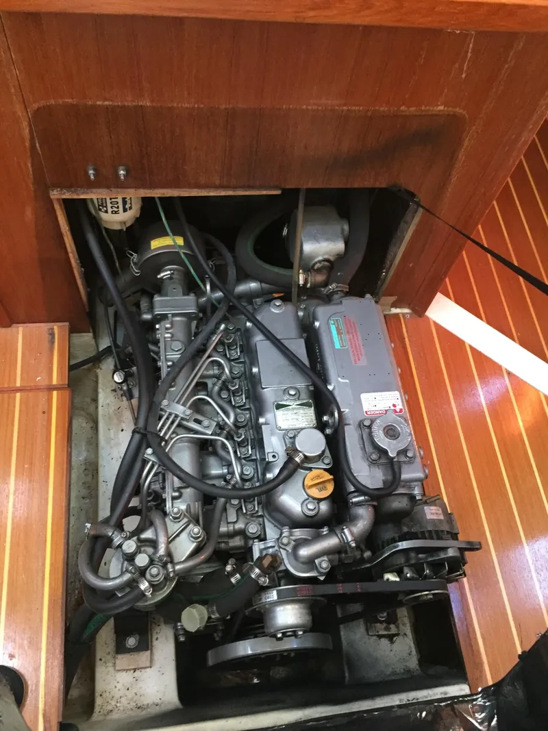 Slide: The Image of Hunter 410 2003 - 57