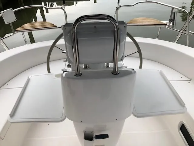 Slide: The Image of Hunter 410 2003 - 60