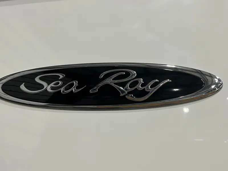 Slide: The Image of Sea Ray Sundancer 320 Outboard 2023 - 6
