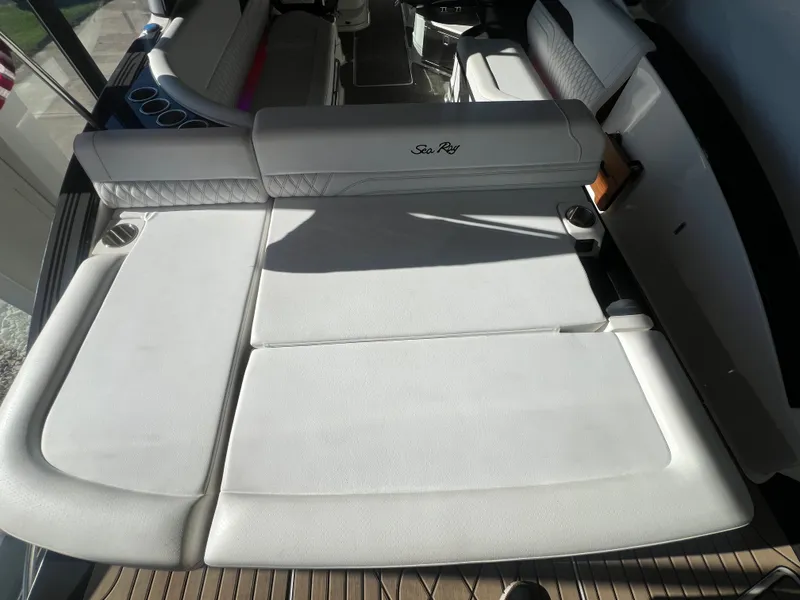 Slide: The Image of Sea Ray 280 SLX OB 2024 - 4