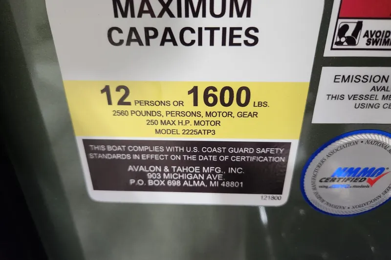Slide: The Image of 2026 Avalon TRIPLETOON Venture CRB capacity label: 12 persons or 1600 lbs, USCG compliant. - 7