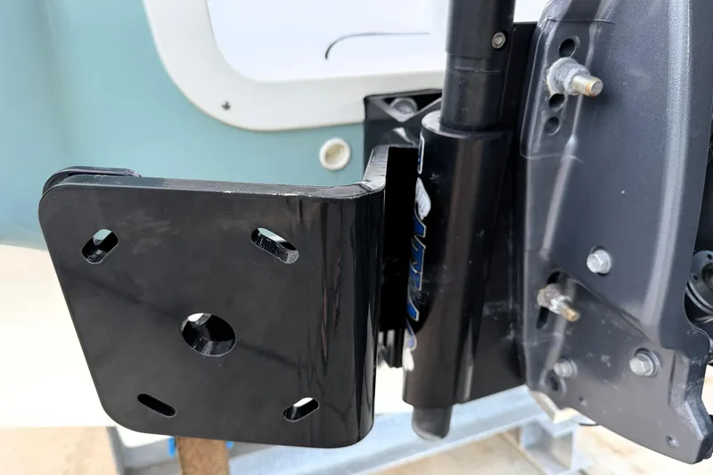 Slide: The Image of 2023 Tidewater 2410 Bay Max boat motor mount detail. - 20
