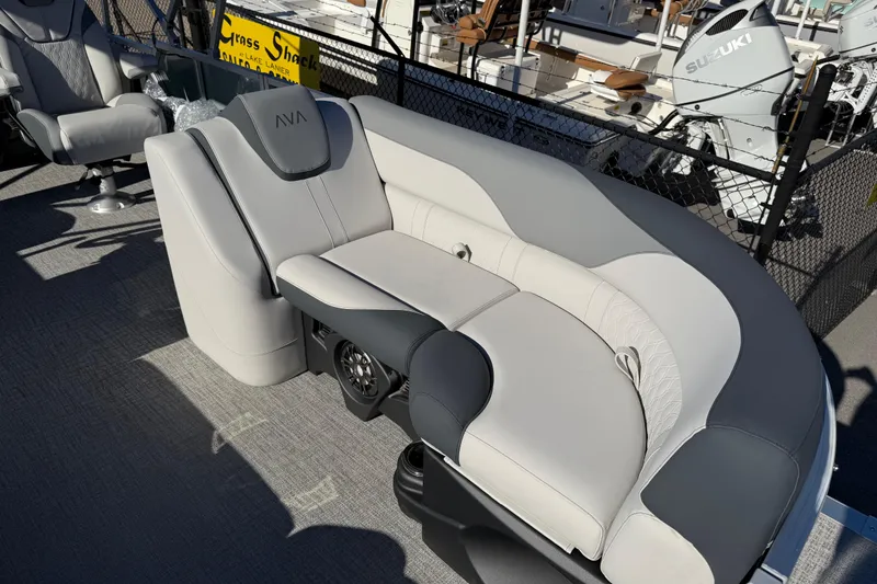 Slide: The Image of 2026 Avalon LSZ Versatile Rear Bench with luxurious seating on a boat deck. - 17