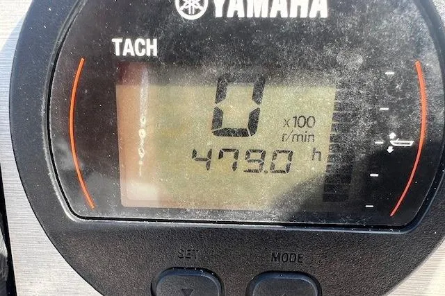 Slide: The Image of Yamaha tachometer displaying 4790 hours on a 2019 Blue Wave 2200 PureBay boat. - 14