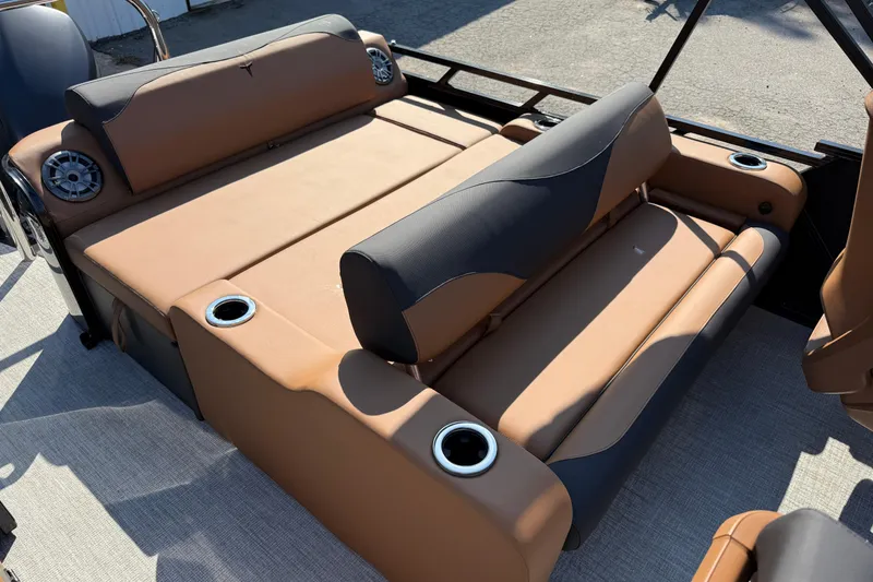 Slide: The Image of 2026 Tahoe Pontoon LTZ Versatile Rear Lounger with luxurious seating and modern design. - 6