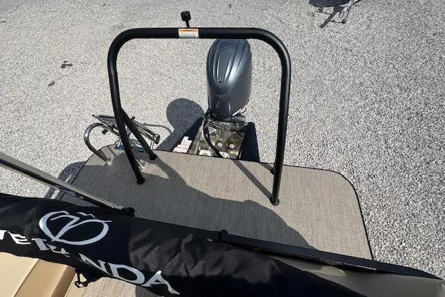 Slide: The Image of 2026 Veranda VISTA VIEW 22RC boat with motor and protective cover. - 13