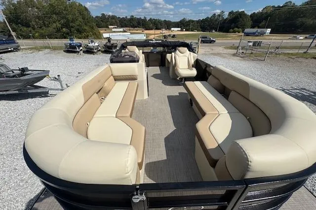 Slide: The Image of 2026 Veranda VISTA VIEW 22RC pontoon boat with spacious seating and modern design. - 6
