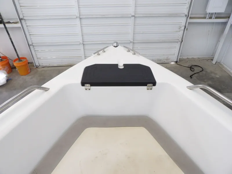 Slide: The Image of Key Largo 1800CC 2018 - 17