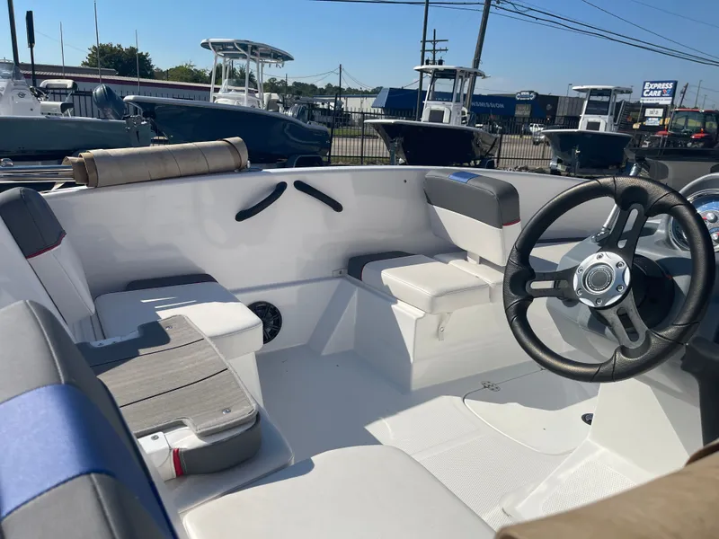 Slide: The Image of Tahoe T16 2022 - 15