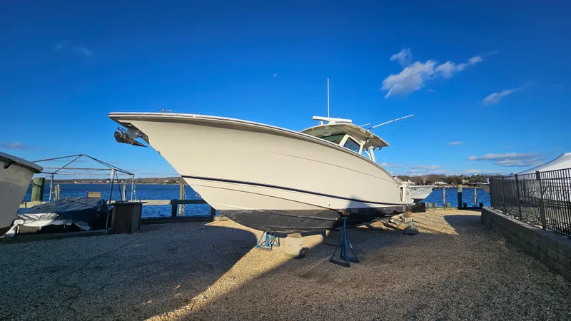 Slide: The Image of Scout 355 LXF 2019 - 5