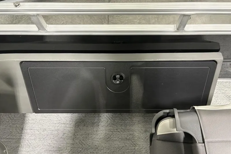 Slide: The Image of 2026 Sun Tracker Fishin' Barge 22 DLX boat seat, gray and white upholstery. - 33