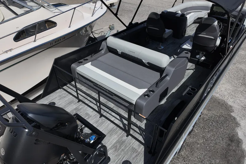 Slide: The Image of 2026 Viaggio Diamante 24S pontoon boat with modern seating and sleek design. - 7
