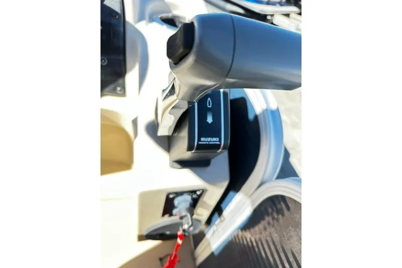 Slide: The Image of Close-up of a 2016 Godfrey Sweetwater 2286 Pontoon boat throttle control. - 6