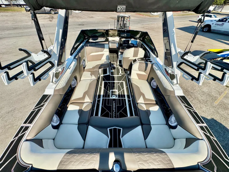 Slide: The Image of Centurion Ri245 2024 - 13